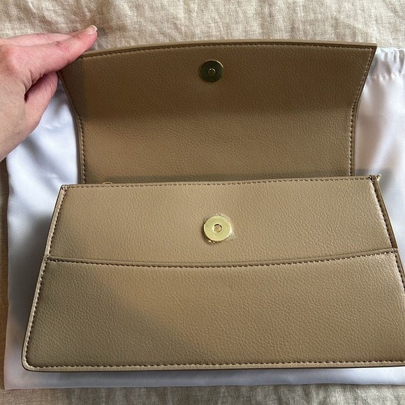 Freja New York Mini Shoulder Bag (Color Latte) - Picture 9 of 9